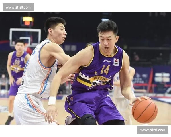 CBA 重磅调整!辽宁男篮酝酿内线换血,北控完成教练组双雄回归 CBA 重磅调整!辽宁男篮酝酿内线换血,北控完成教练组双雄回归