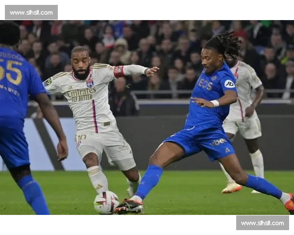 盖桑拒沙特 900 万天价年薪!维拉 32 次考察终擒科特迪瓦锋霸 盖桑拒沙特 900 万天价年薪!维拉 32 次考察终擒科特迪瓦锋霸