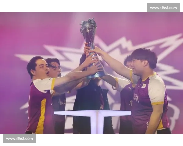 为了荣耀而战，英雄联盟手游冠军杯，这才是真正的竞技！