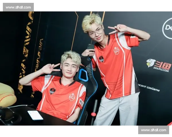 CF老将复出，解说席上的感慨万千！