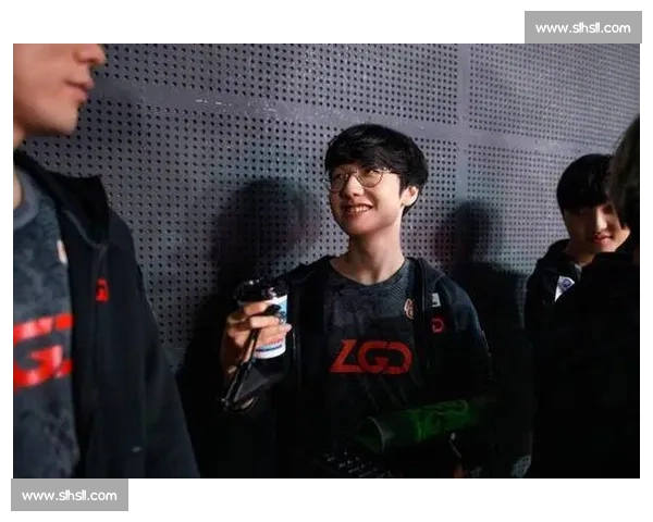 LGD战队选手赛后采访,坦言压力,但依旧充满斗志! LGD战队选手赛后采访,坦言压力,但依旧充满斗志!